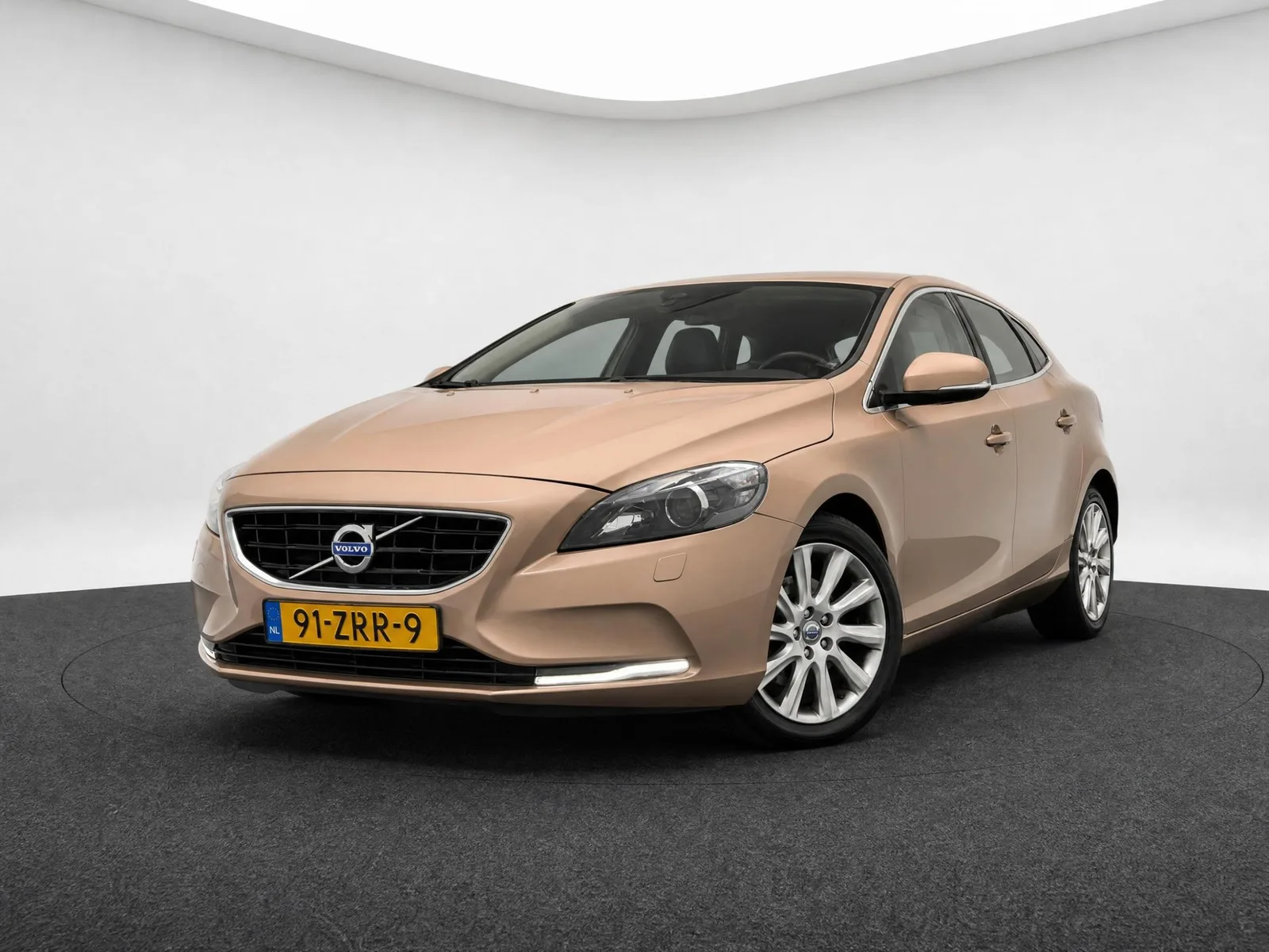 Volvo V40 (2013) — foto 1
