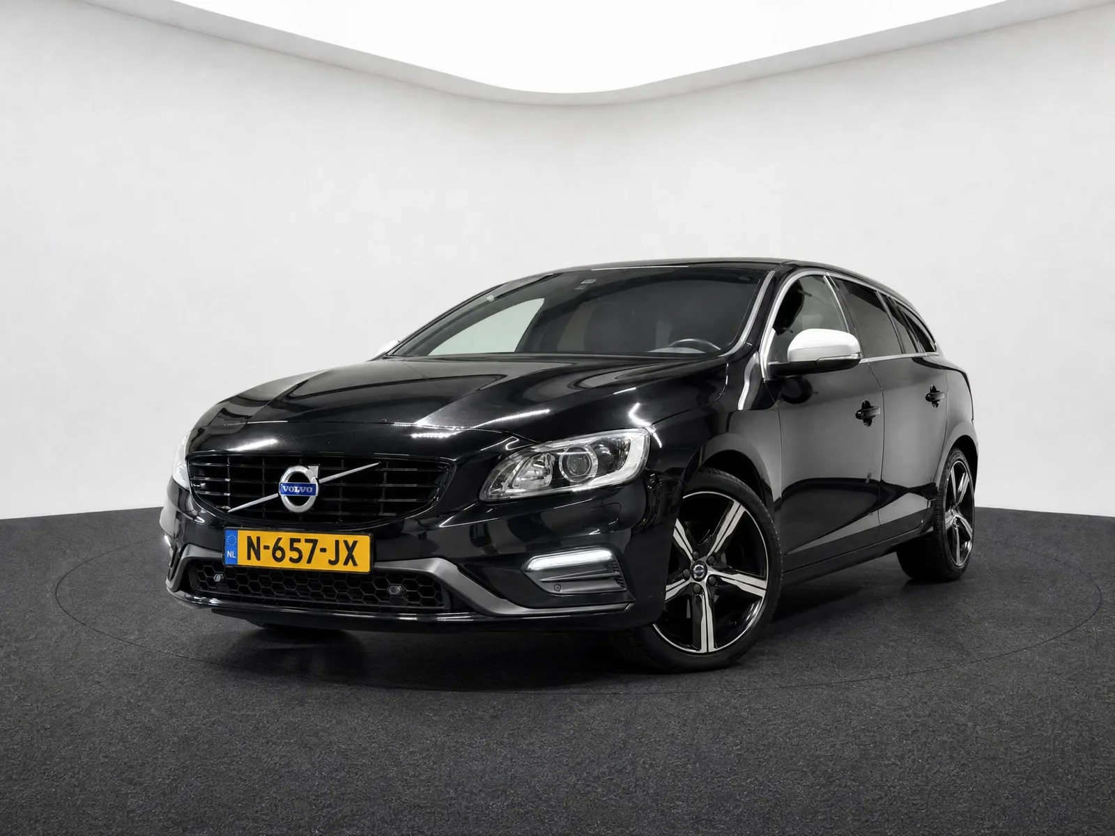 Volvo V60 (2018) — foto 1