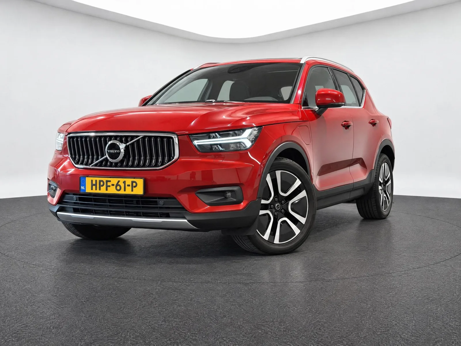 Volvo XC40 (2021) — foto 1