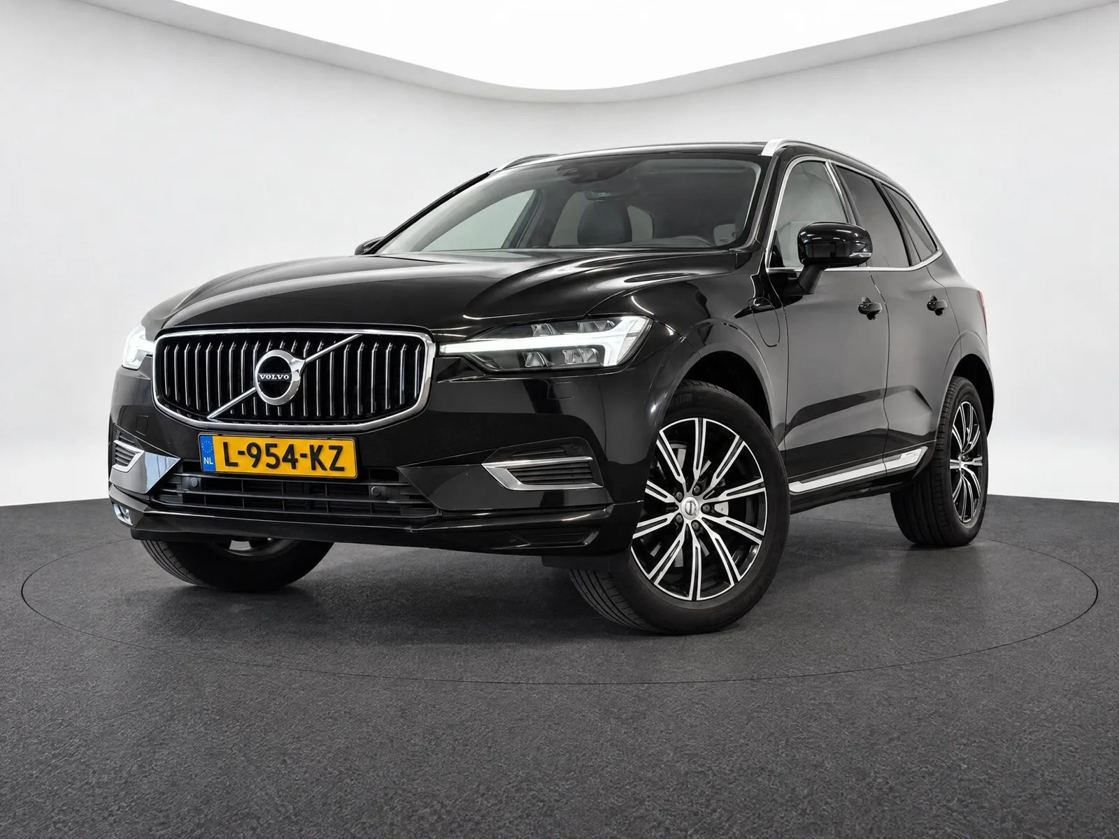 Volvo XC60 (2021) — foto 1