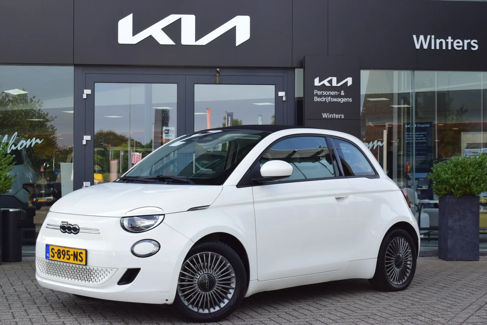 Fiat 500C (2021) — foto 1