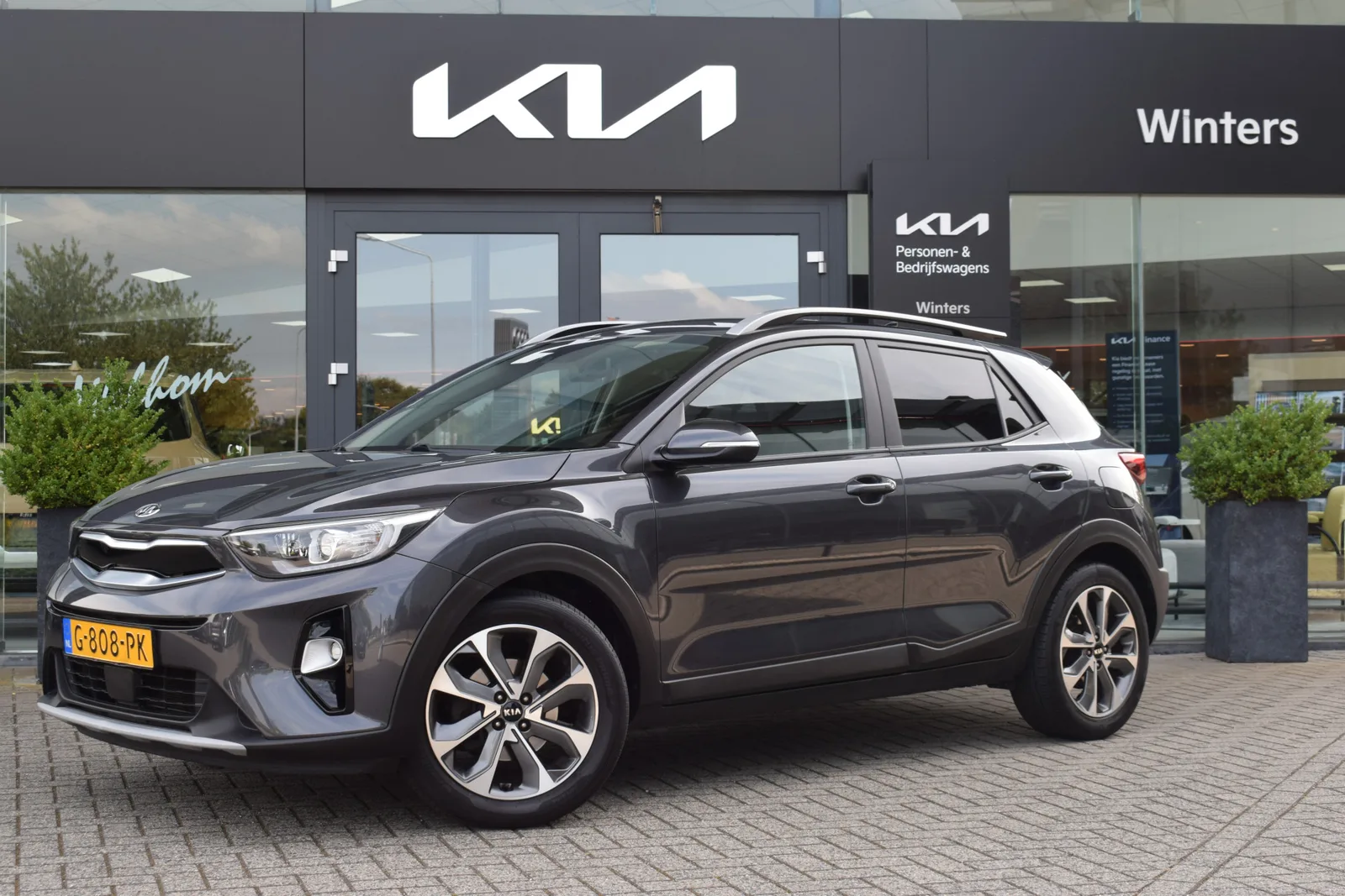Kia Stonic (2019) — foto 1