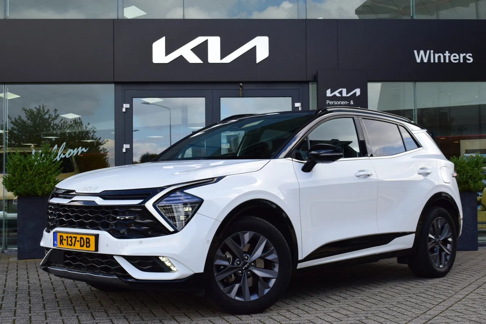 Kia Sportage (2022) — foto 1