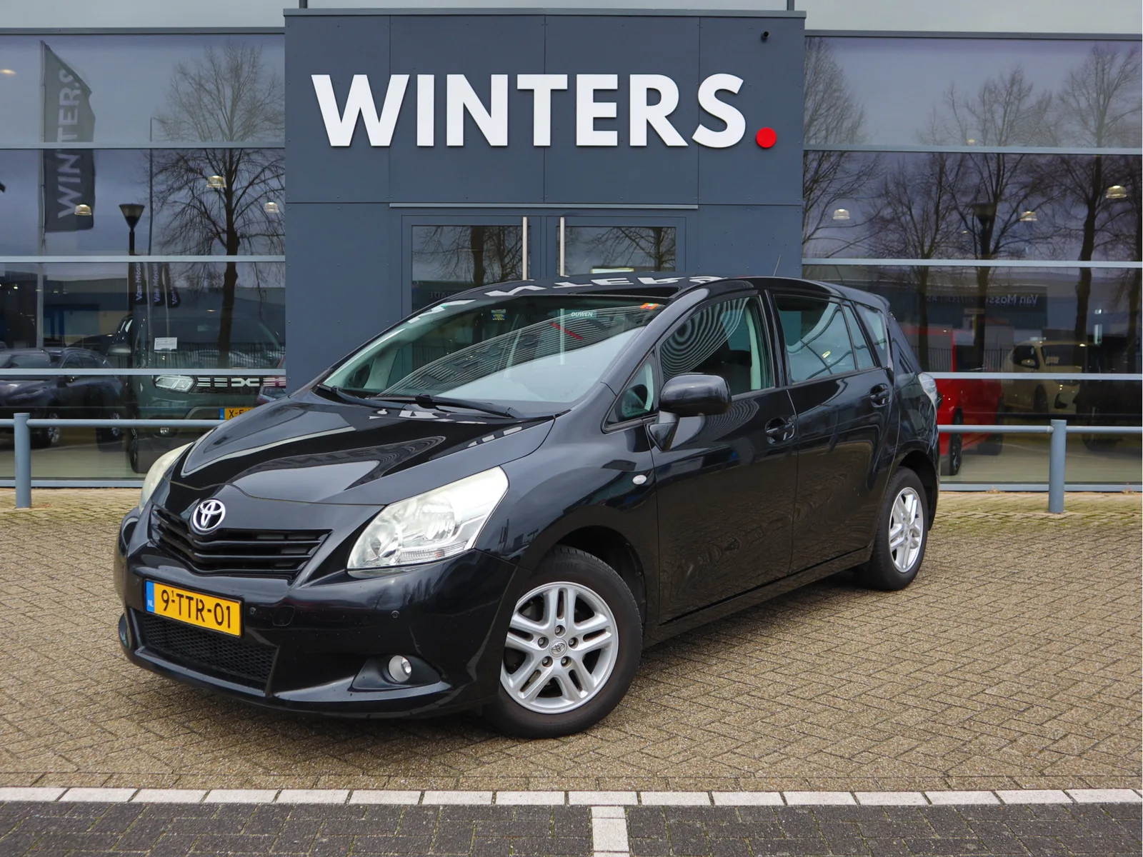 Toyota Verso (2011) — foto 1