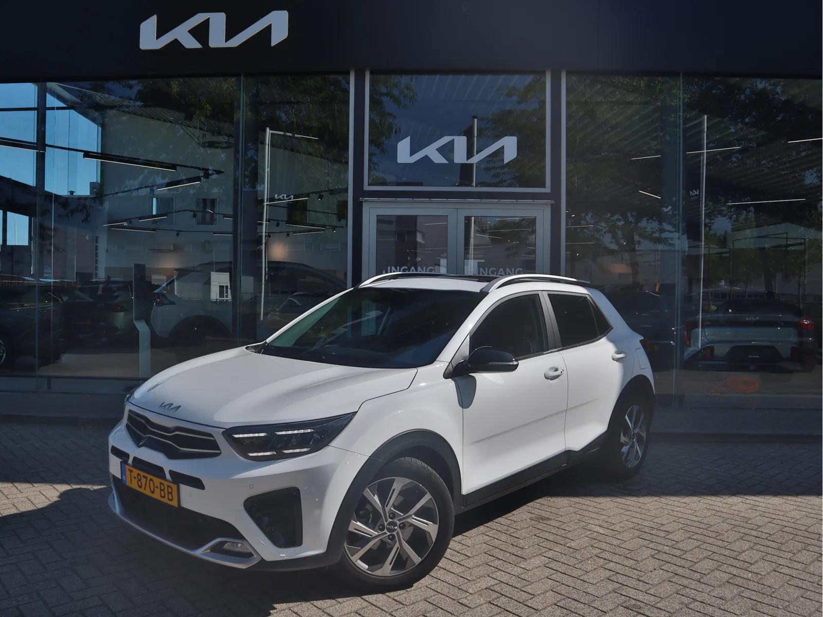 Kia Stonic (2023) — foto 1