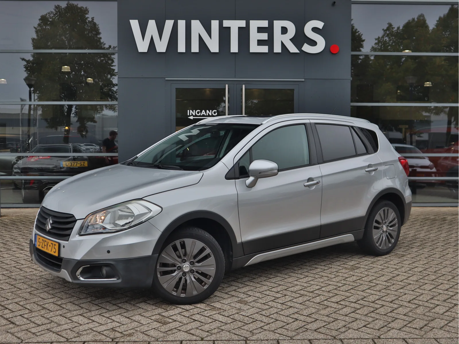 Suzuki S-Cross (2015) — foto 1