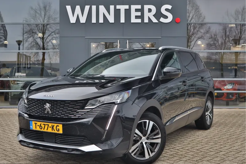 Peugeot 5008 (2023)