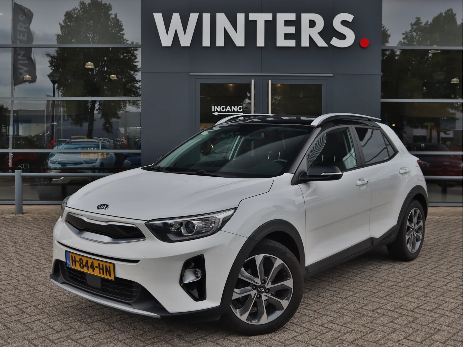 Kia Stonic (2020) — foto 1