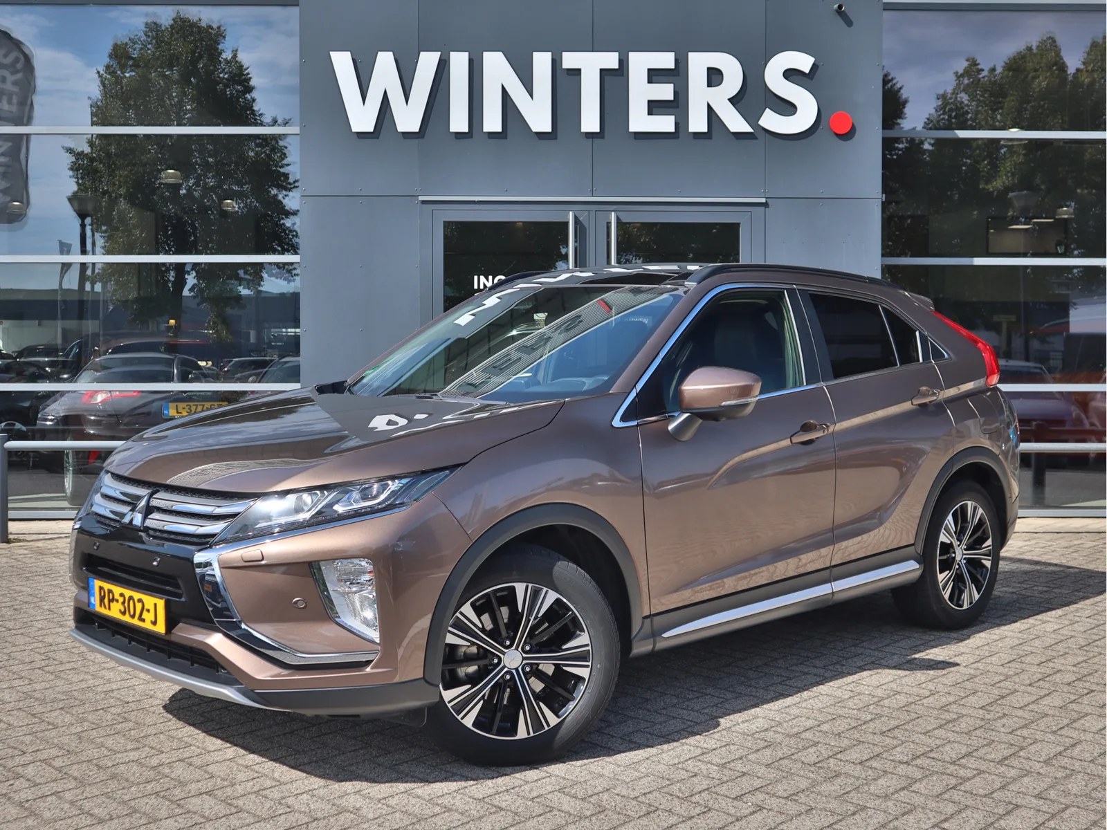 Mitsubishi Eclipse Cross (2018) — foto 1