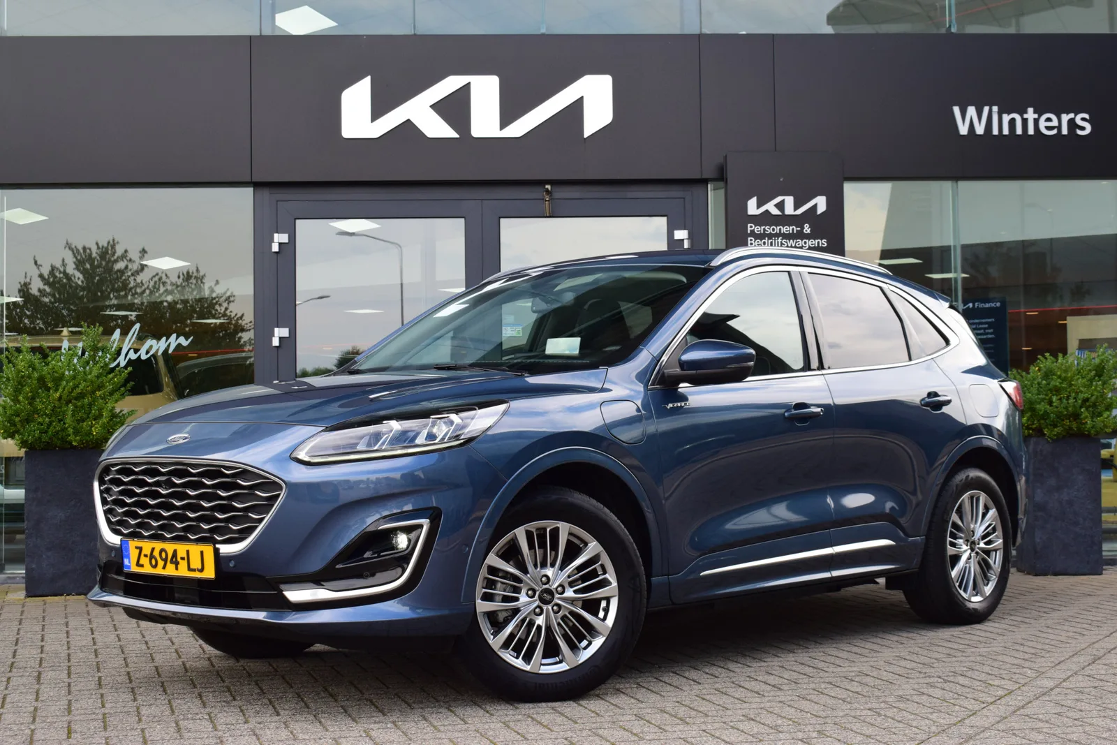 Ford Kuga (2023) — foto 1