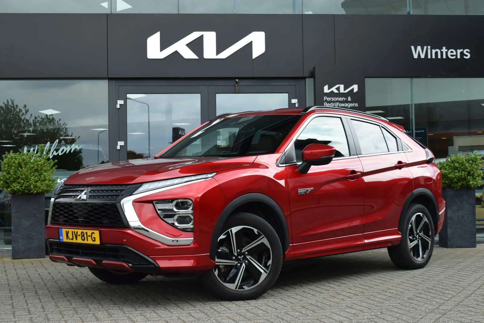 Mitsubishi Eclipse Cross (2025) — foto 1