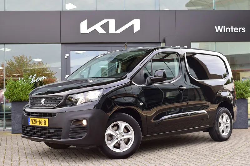 Peugeot e-Partner (2023)