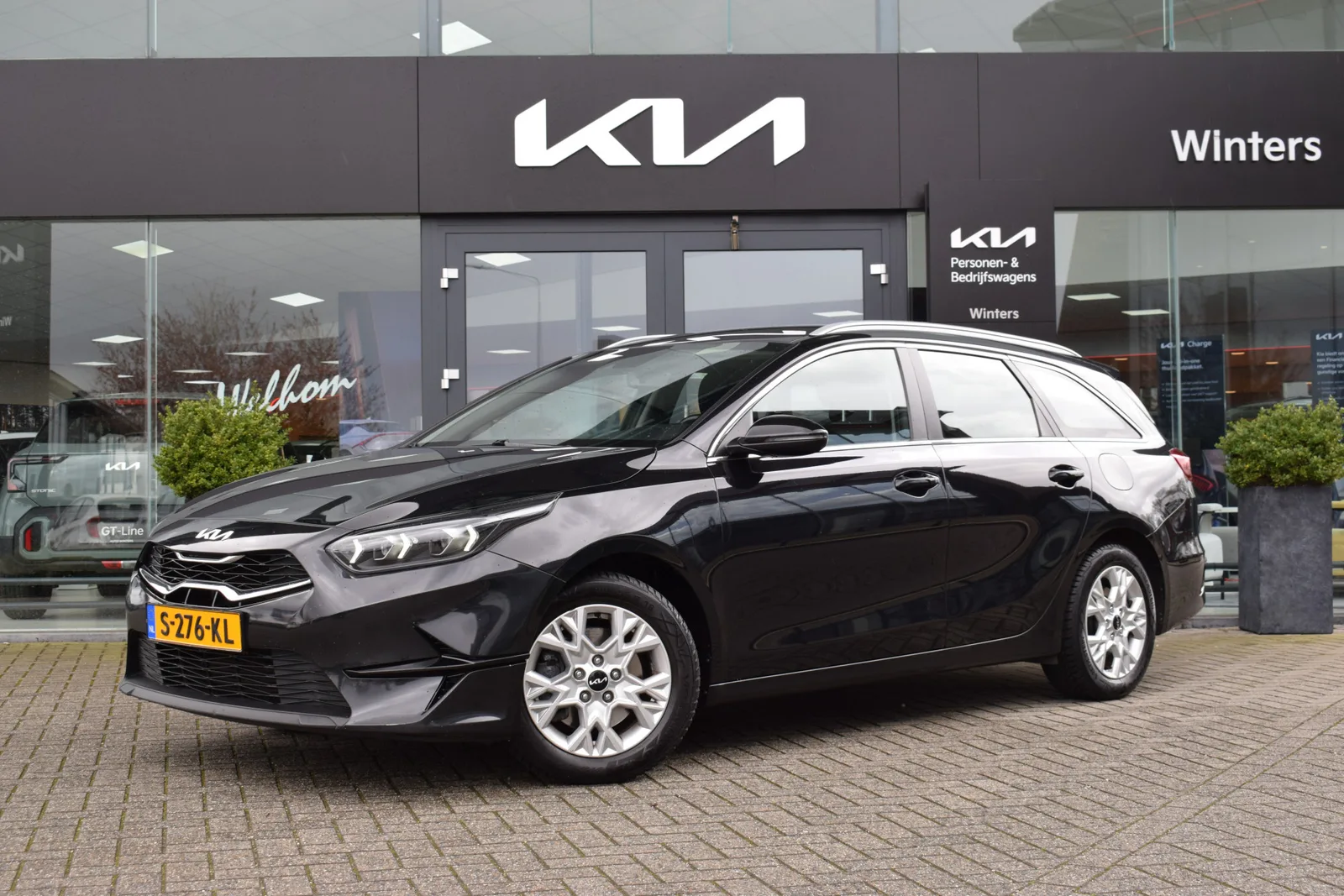 Kia Ceed (2023) — foto 1