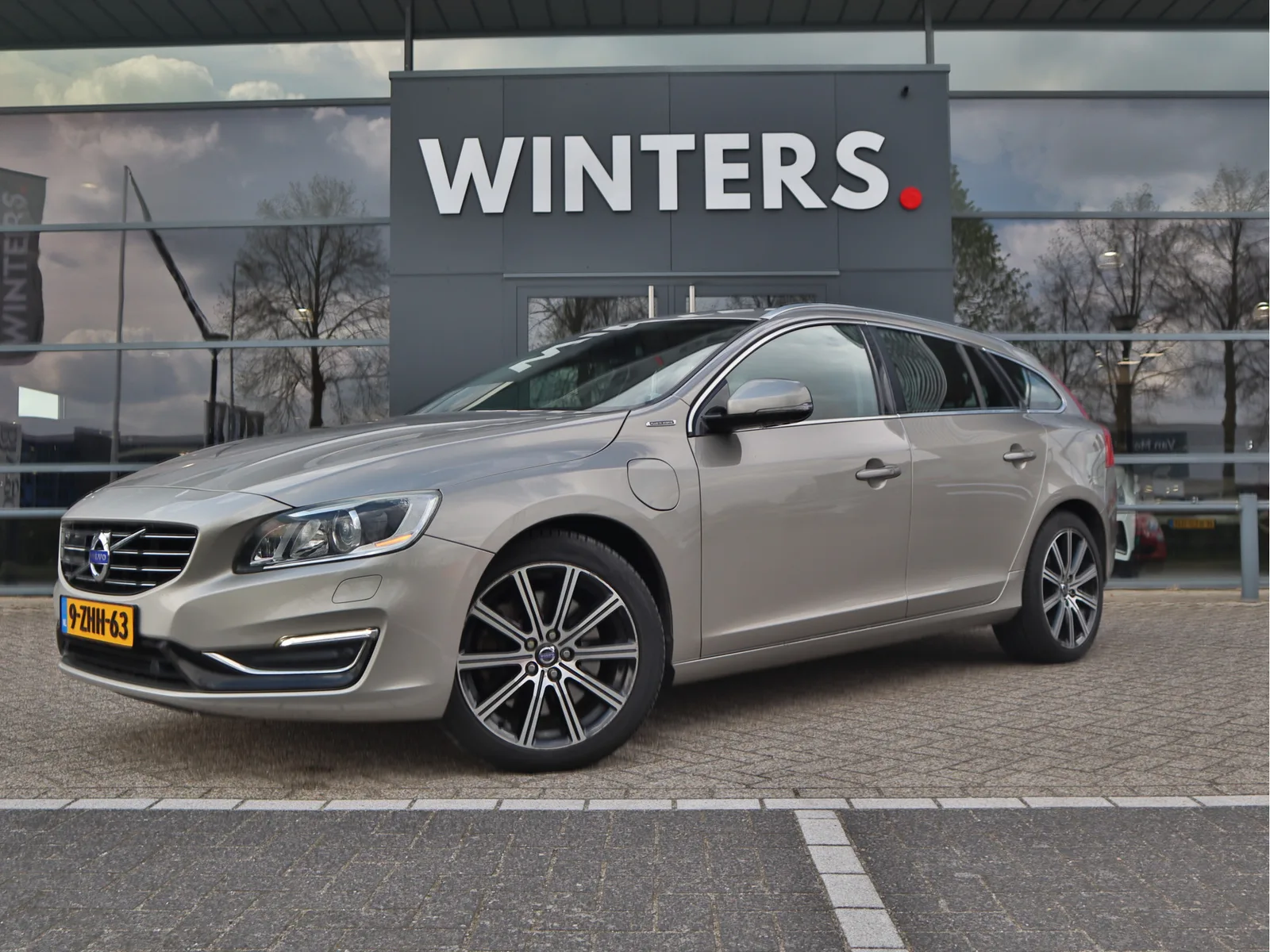 Volvo V60 (2015) — foto 1