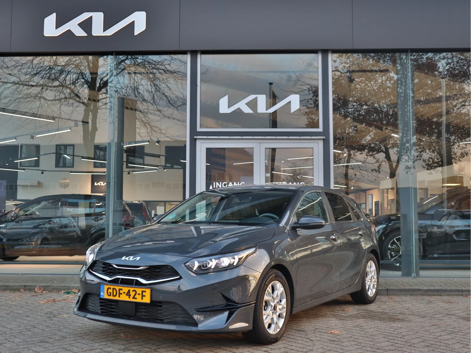 Kia Ceed (2024) — foto 1