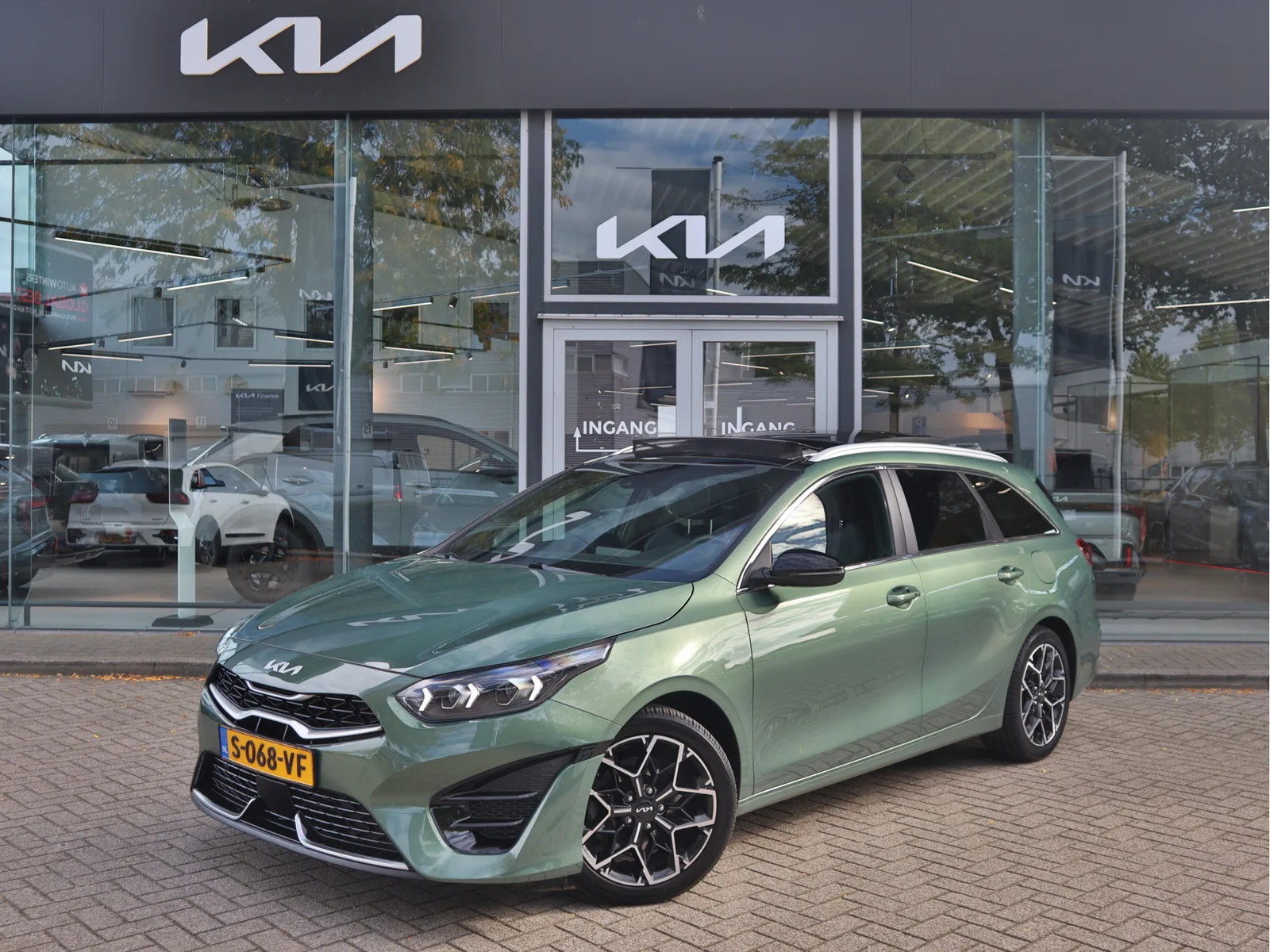 Kia Ceed (2023) — foto 1