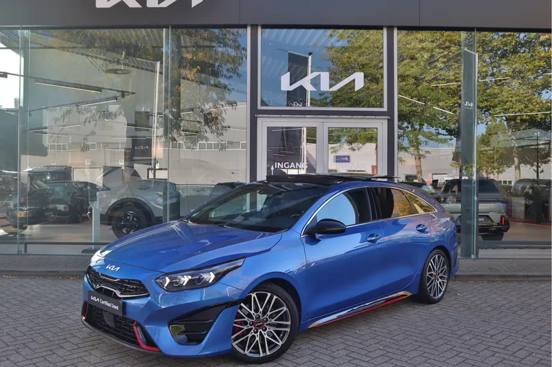 Kia ProCeed (2022)