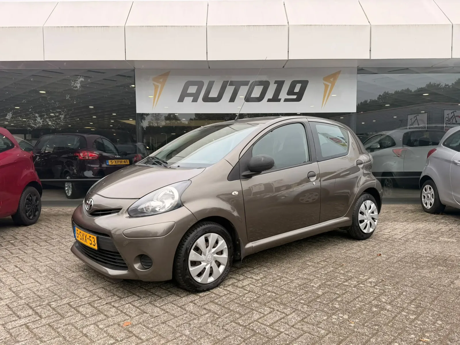 Toyota Aygo (2014) — foto 1