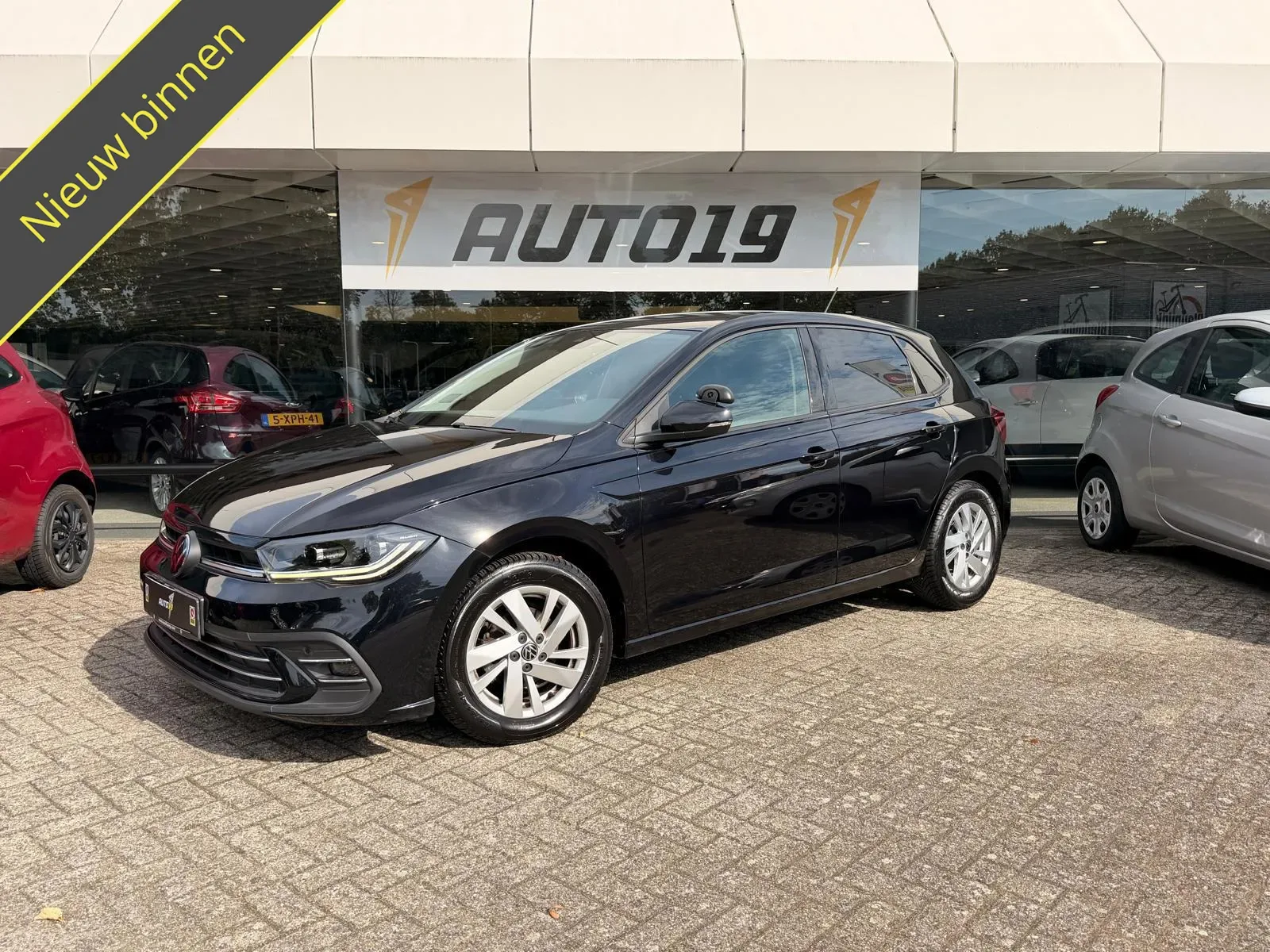 Volkswagen Polo (2023) — foto 1