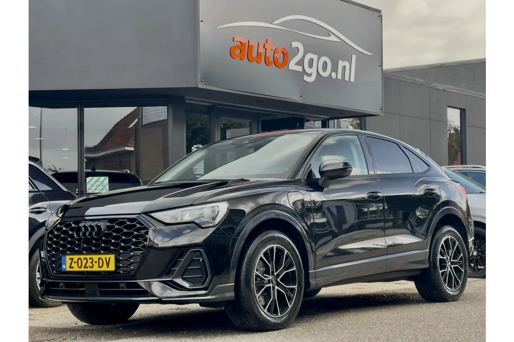 Audi Q3 Sportback (2024) — foto 1