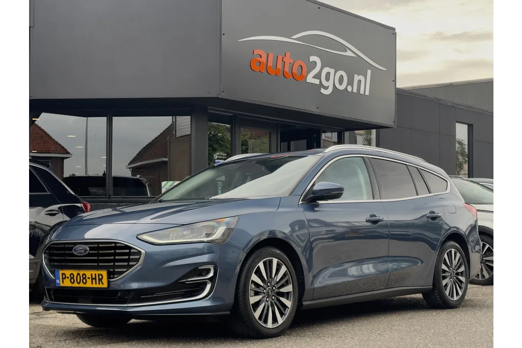 Ford Focus (2022) — foto 1