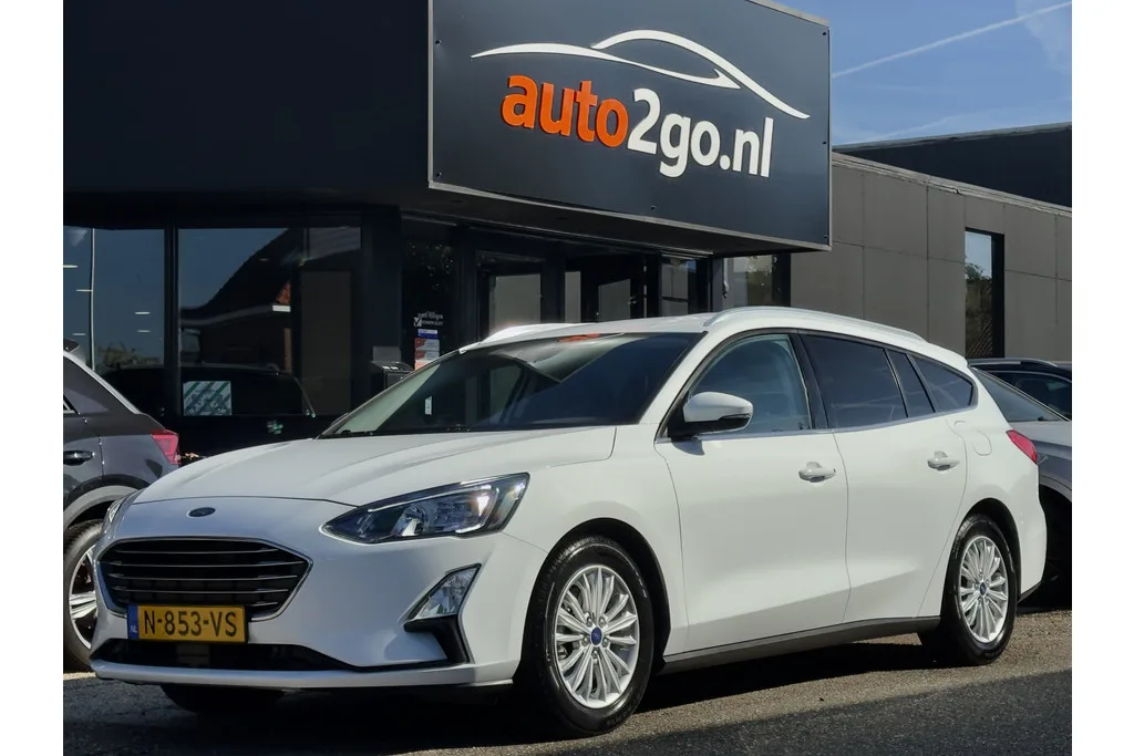 Ford Focus (2022) — foto 1