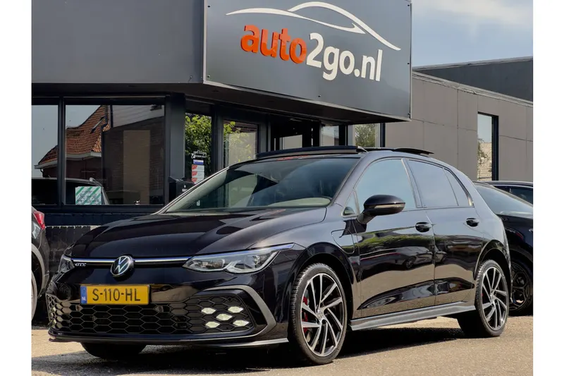 Volkswagen Golf (2023)