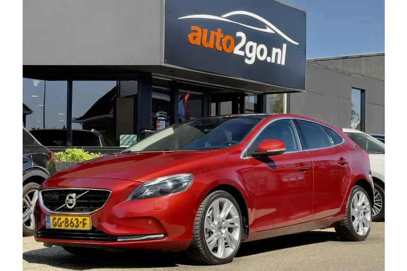 Volvo V40 (2015)