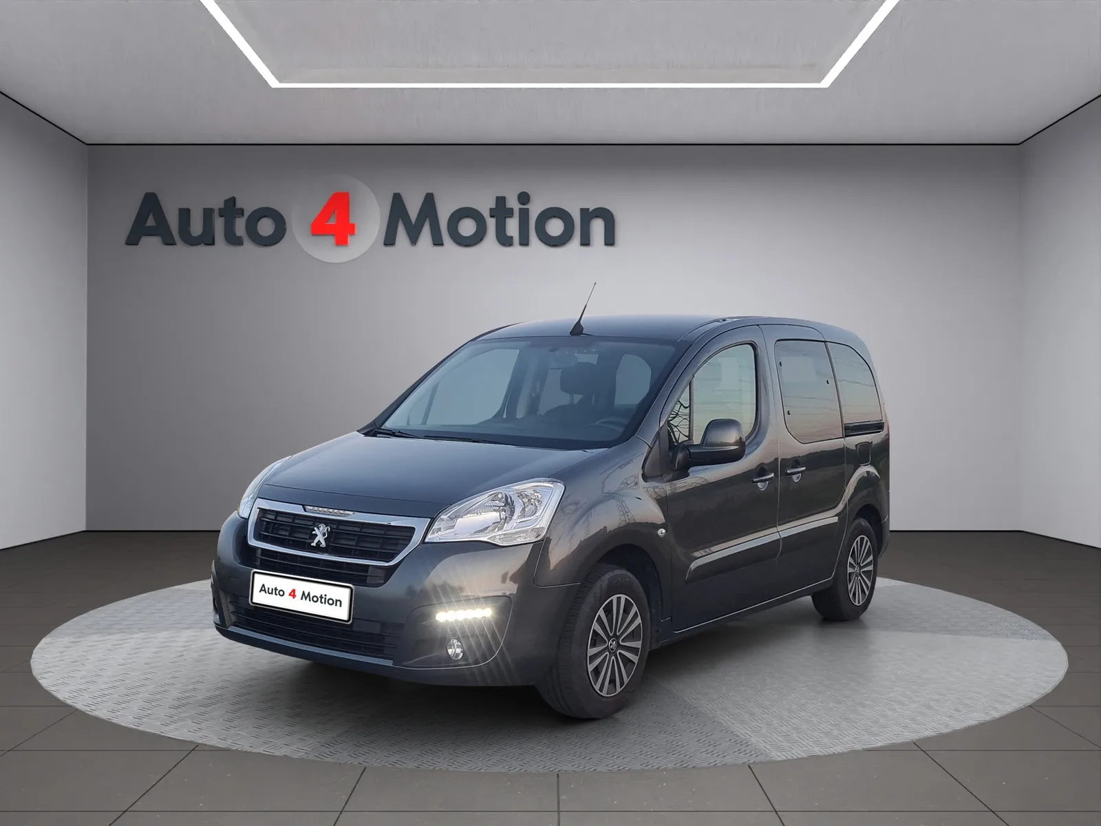 Peugeot Partner (2017) — foto 1