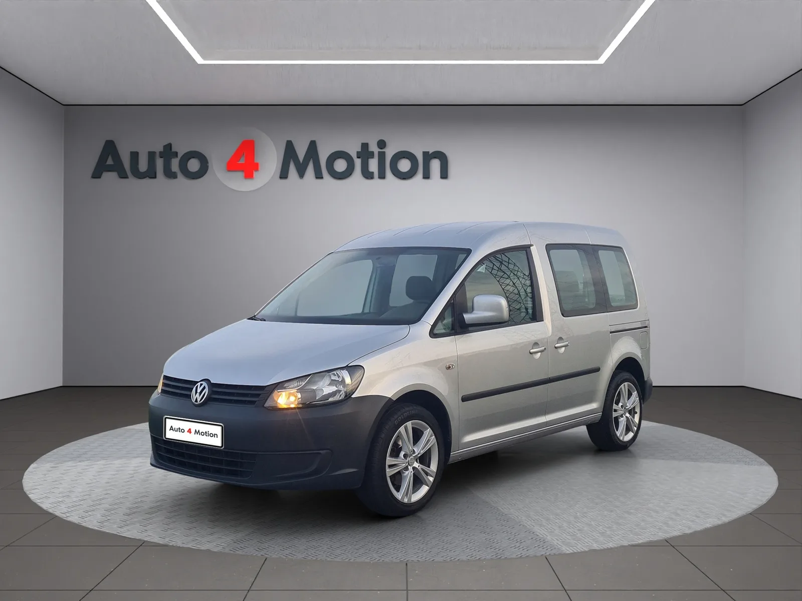 Volkswagen Caddy (2013) — foto 1