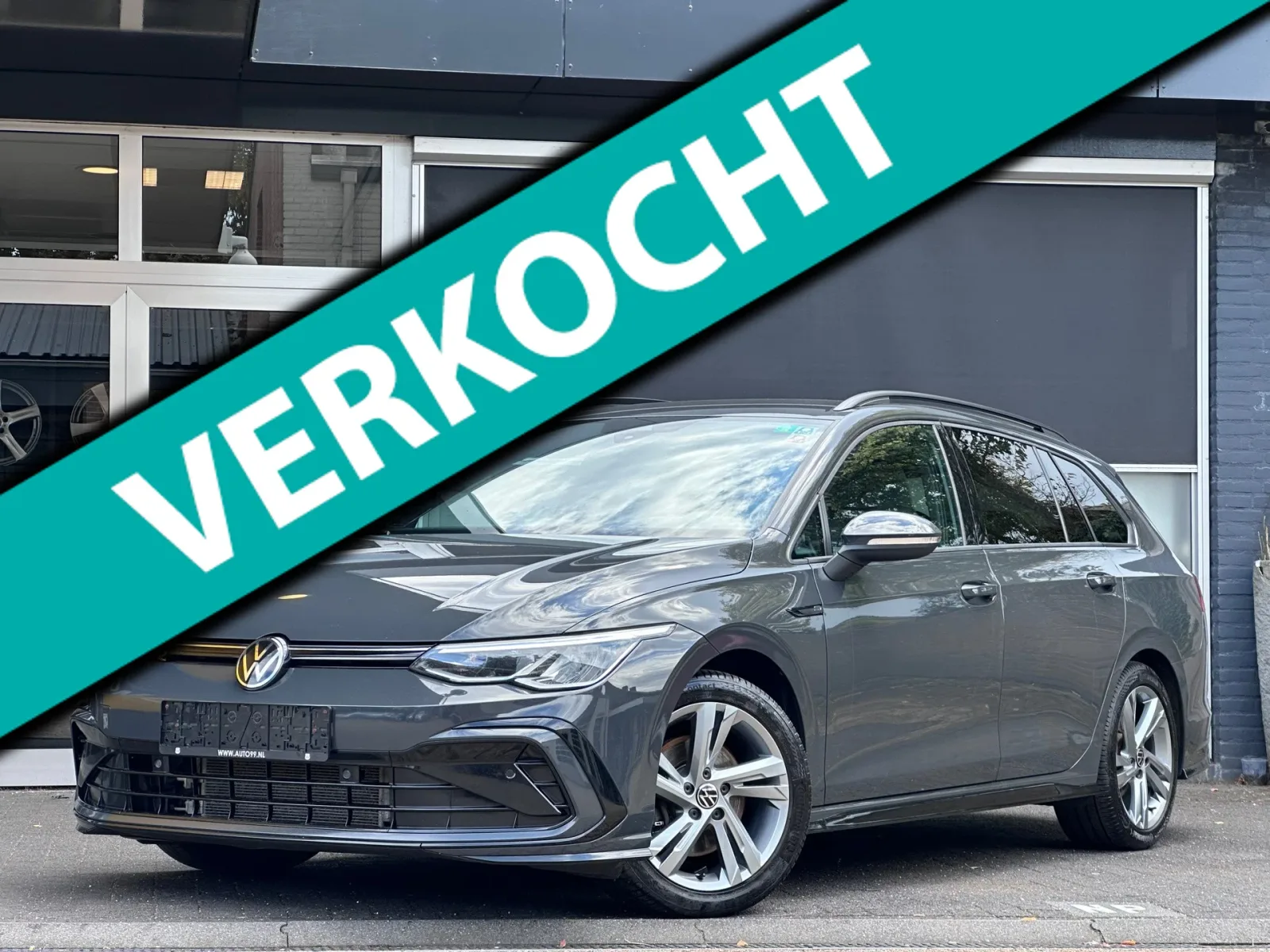 Volkswagen Golf (2022) — foto 1