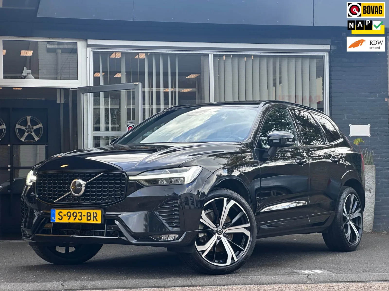 Volvo XC60 (2023) — foto 1