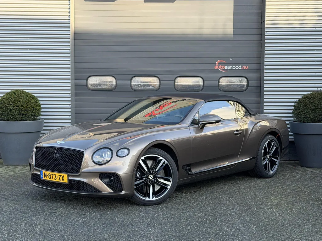 Bentley Continental GTC (2019) — foto 1