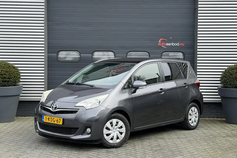 Toyota Verso S (2013)