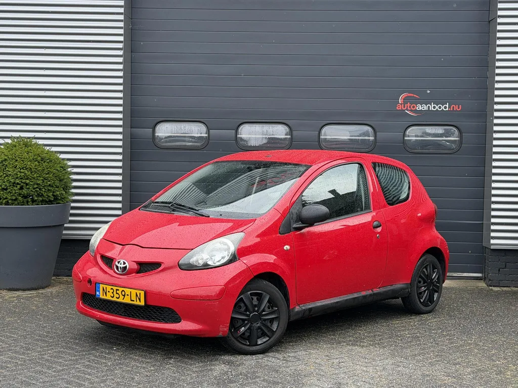 Toyota Aygo (2006) — foto 1