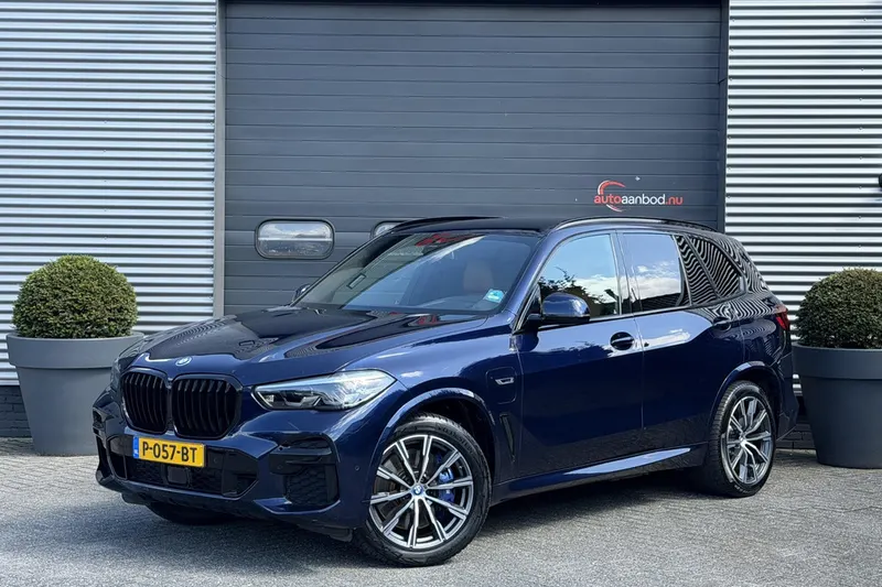 BMW X5 (2022)