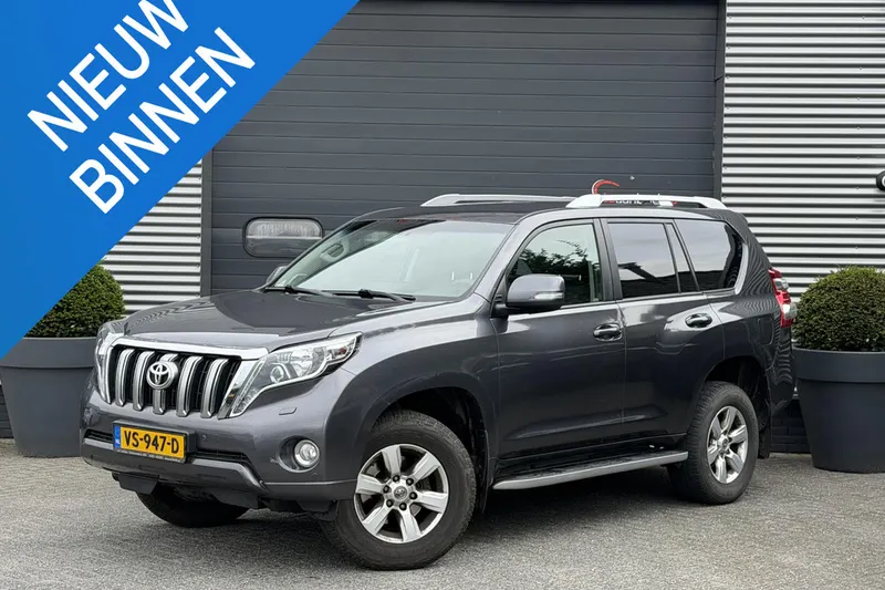 Toyota Land Cruiser (2015)