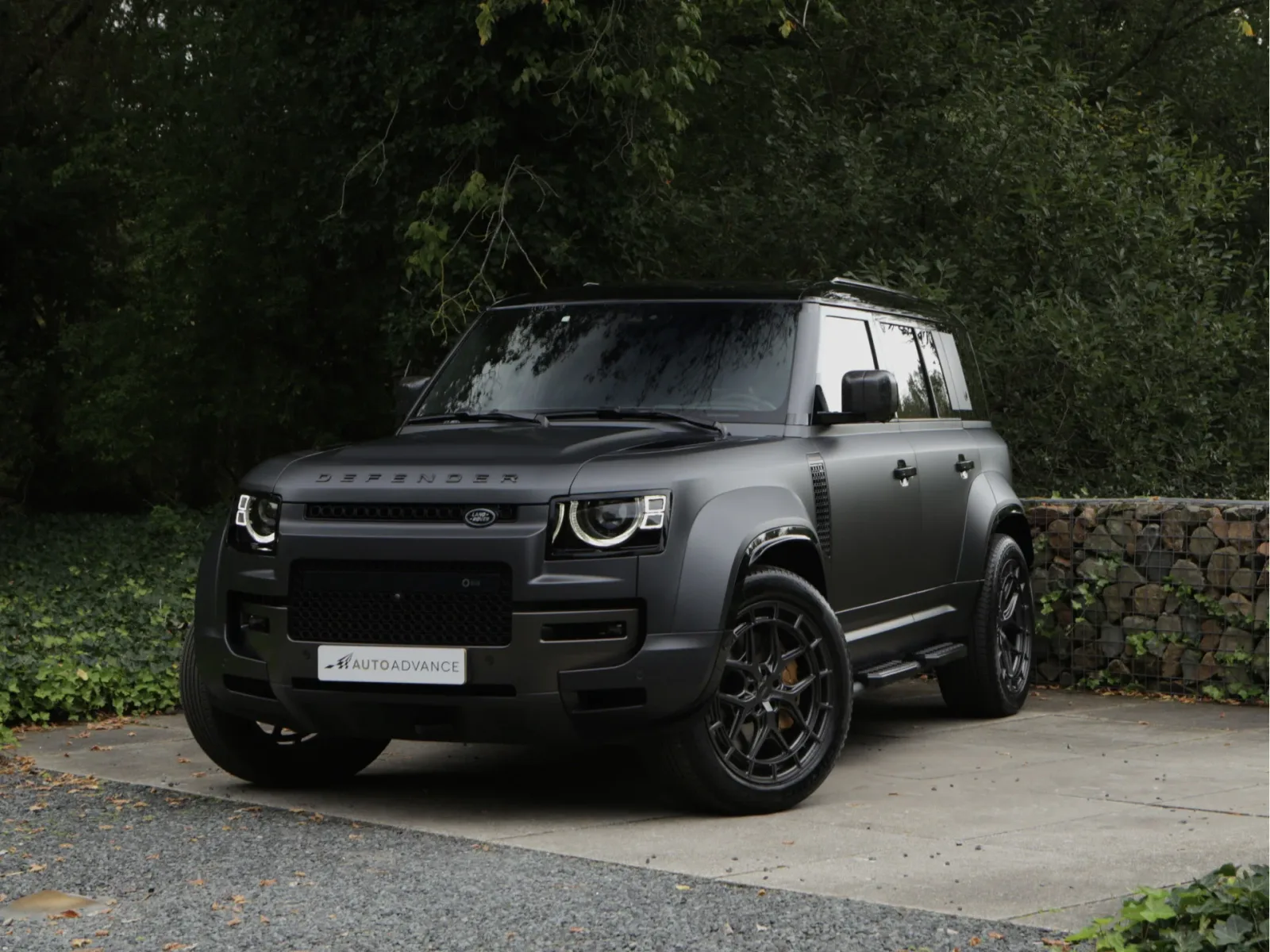 Land Rover Defender (2025) — foto 1