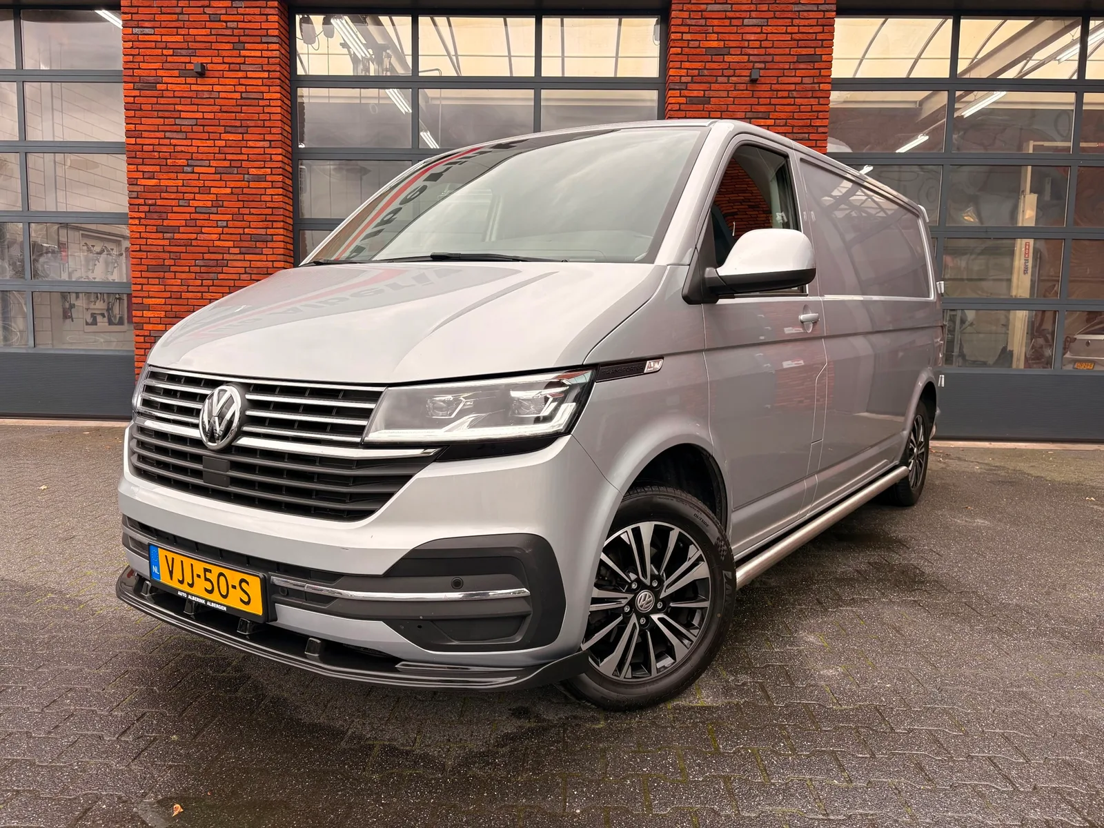 Volkswagen Transporter (2021) — foto 1