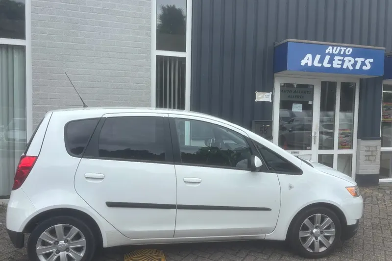 Mitsubishi Colt (2010)