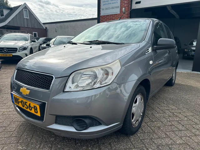 Chevrolet Aveo (2010) — foto 1