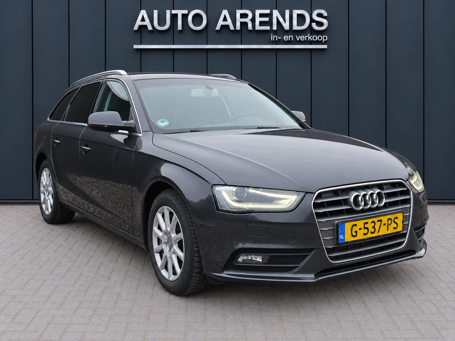 Audi A4 (2015) — foto 1