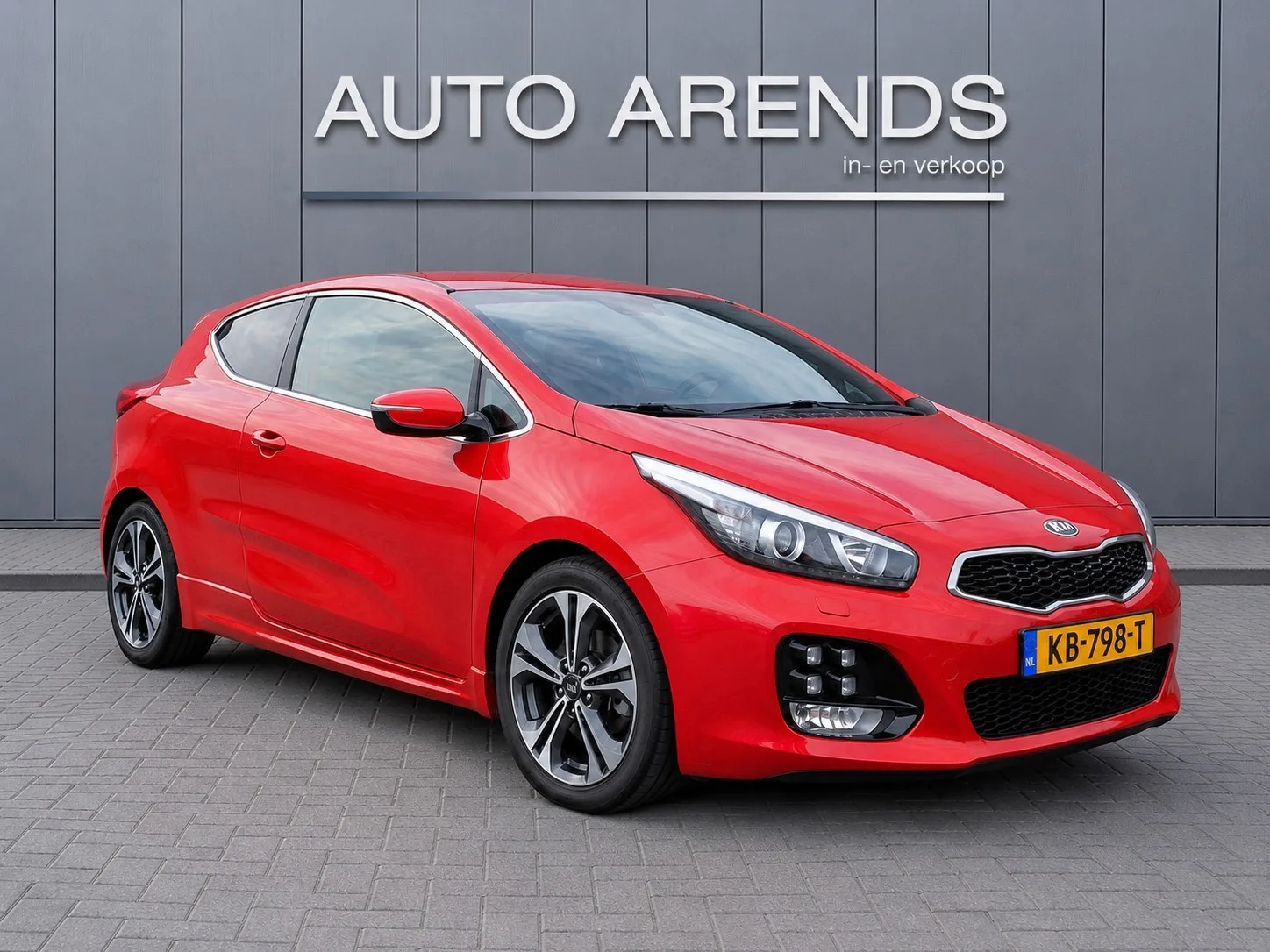 Kia ProCeed (2016) — foto 1