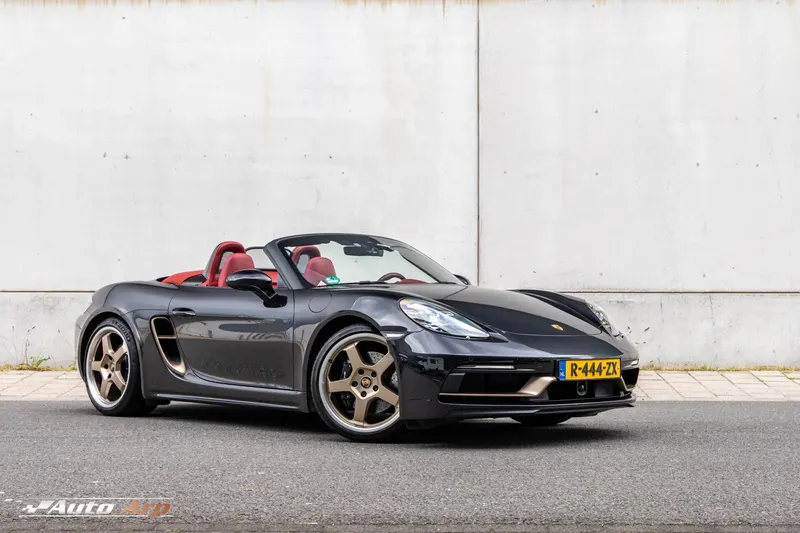 Porsche 718 Boxster (2023)