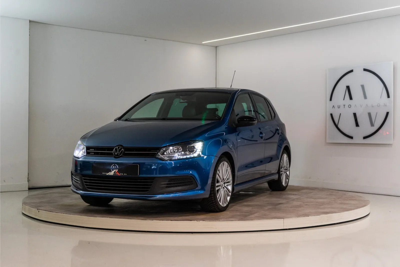 Volkswagen Polo (2013) — foto 1