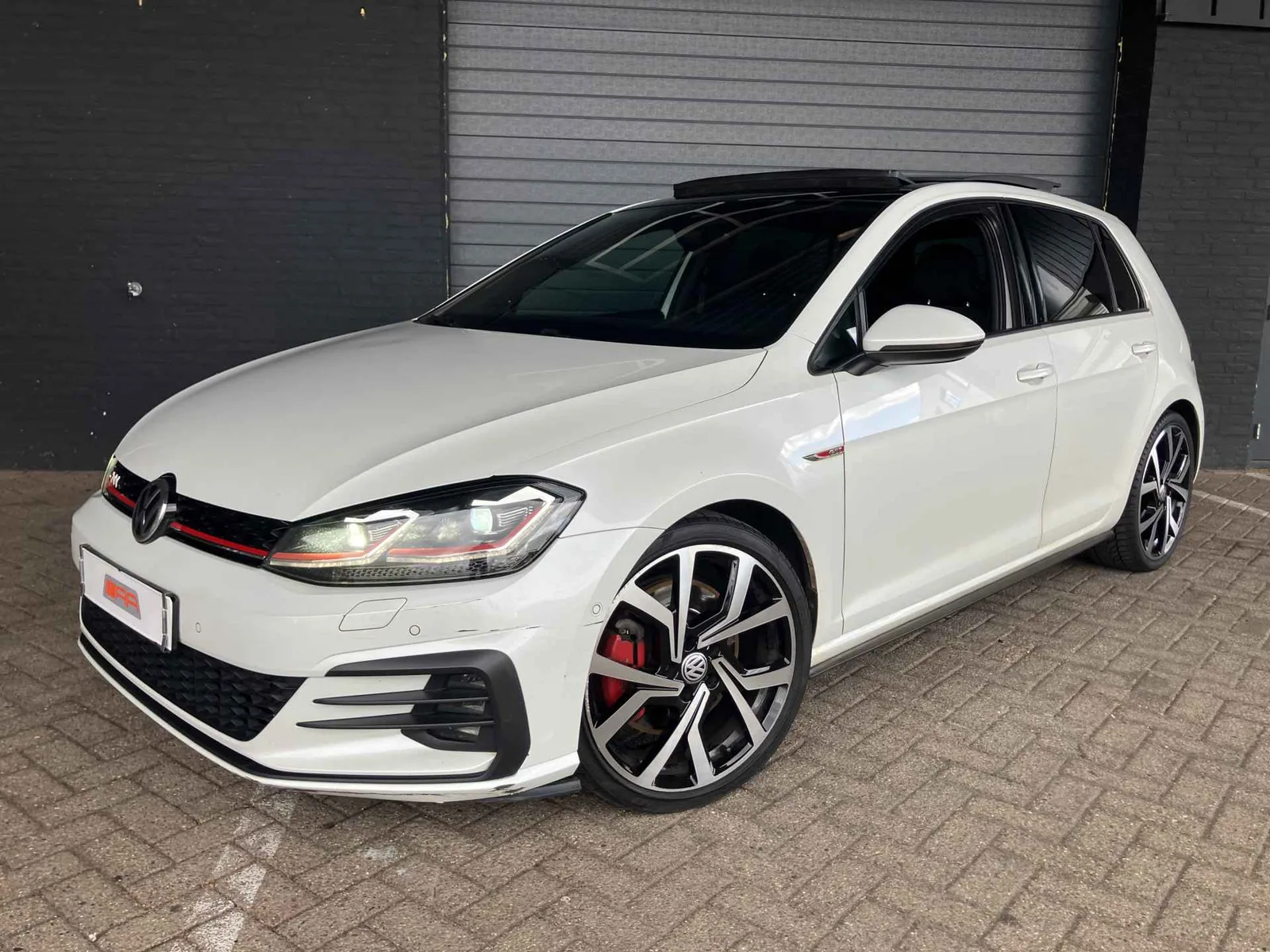 Volkswagen Golf (2017) — foto 1