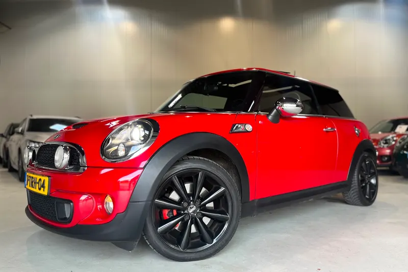 MINI Cooper (2014)