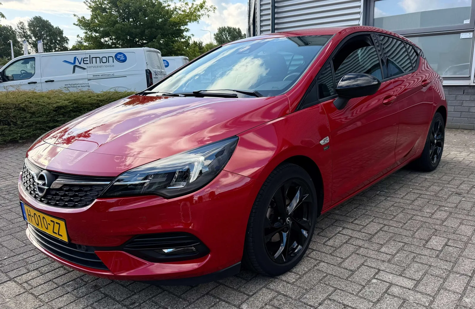 Opel Astra (2020) — foto 1
