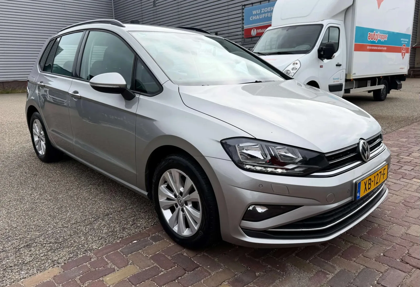 Volkswagen Golf Sportsvan (2018) — foto 1