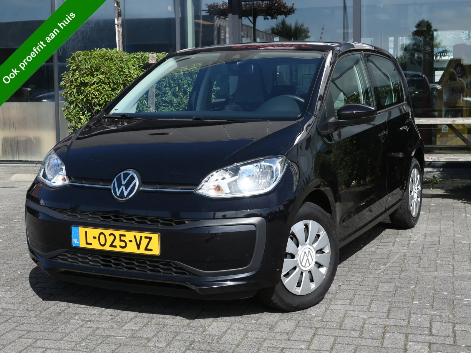 Volkswagen Up! (2021) — foto 1